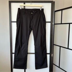 [30x30] Berne Women’s Black Straight Leg Technical Lightweight Hiking Pant